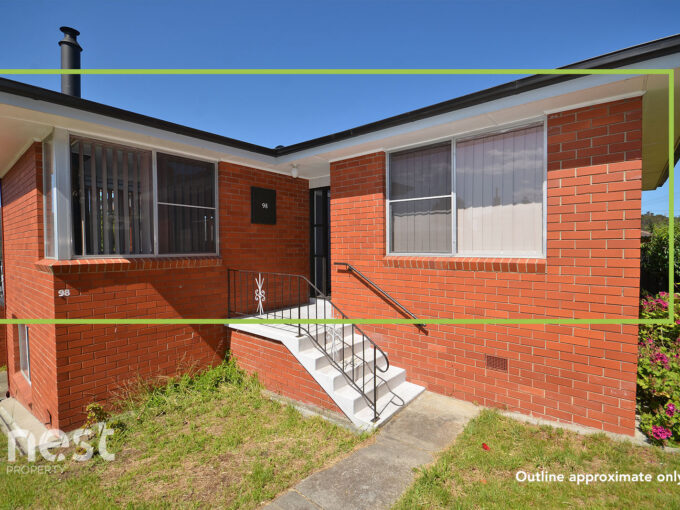 1/98 Binalong Road MORNINGTON