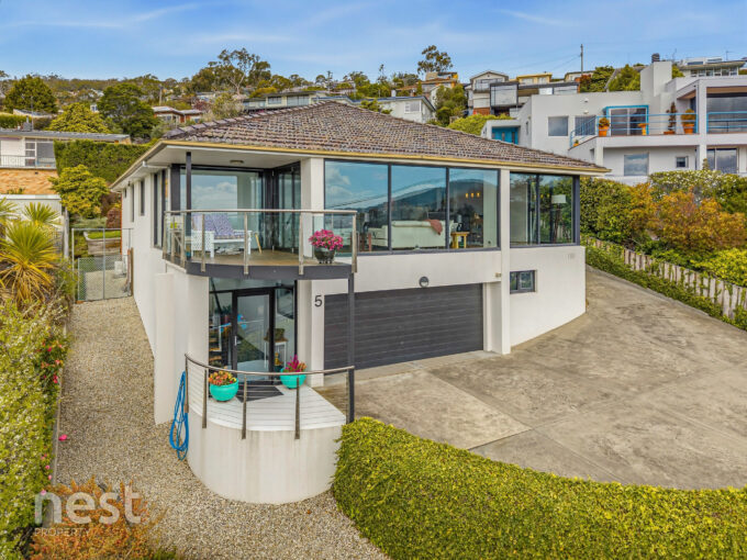 5 Primrose Place SANDY BAY